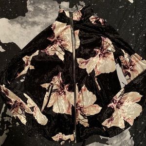 Velvet long sleeve zip up sweatshirt with pockets